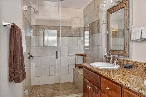 Bath - 26695 Modoc, Lake Arrowhead, CA 92352 photo 2 of 5