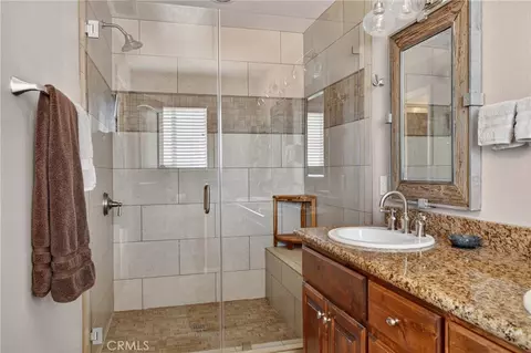 Bath - 26695 Modoc, Lake Arrowhead, CA 92352 photo 1 of 4