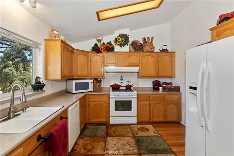 47070 Skyview, Big Bear City, CA 92314 photo 19