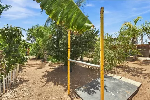 Exterior - 5976 Robinson Ave, Riverside, CA 92503 photo 15 of 18