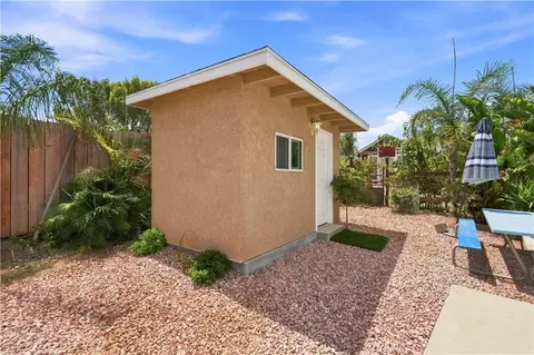 Exterior - 5976 Robinson Ave, Riverside, CA 92503 photo 9 of 18