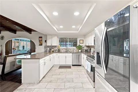 Kitchen - 5976 Robinson Ave, Riverside, CA 92503 photo 3 of 5