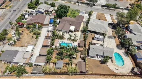 View/Area - 5976 Robinson Ave, Riverside, CA 92503 photo 1 of 7