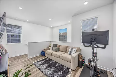 Entry Way - 4036 Shada Ln, Corona, CA 92883 photo 2 of 2