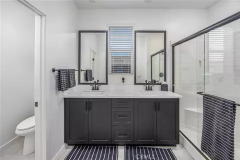Bath - 4036 Shada Ln, Corona, CA 92883 photo 3 of 3