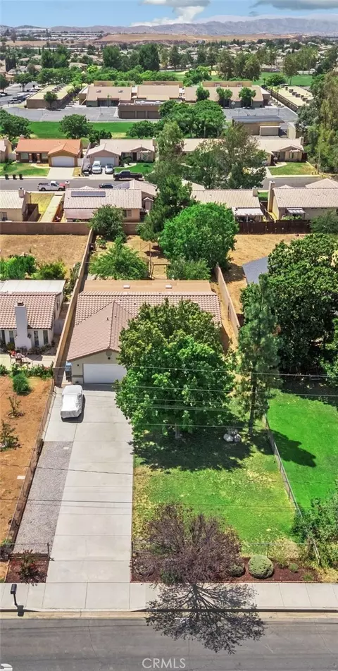 View/Area - 1063 Elm Ave, Beaumont, CA 92223 photo 1 of 6