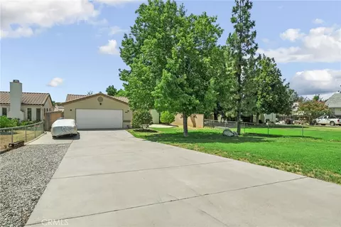 Exterior - 1063 Elm Ave, Beaumont, CA 92223 photo 2 of 11