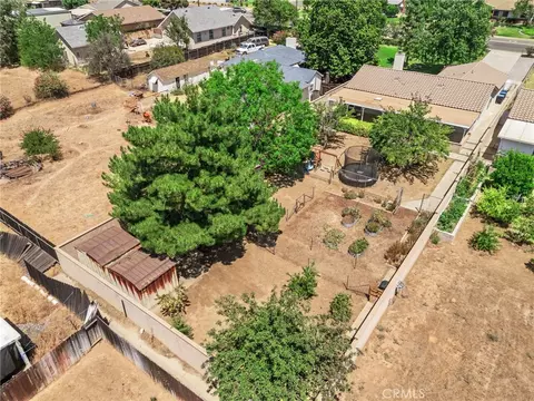 View/Area - 1063 Elm Ave, Beaumont, CA 92223 photo 2 of 6