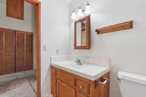 Bath - 24776 Basel, Crestline, CA 92325 photo 2 of 4