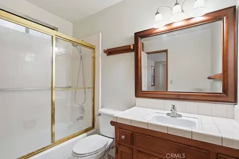 Bath - 24776 Basel, Crestline, CA 92325 photo 3 of 4