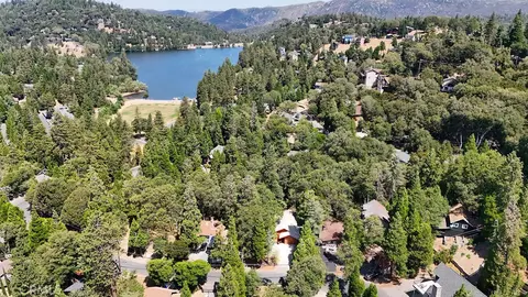 View/Area - 24776 Basel, Crestline, CA 92325 photo 2 of 3