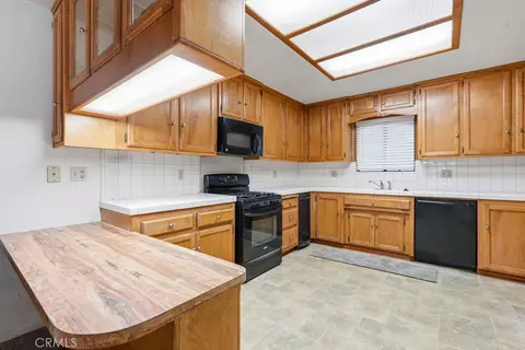 Kitchen - 24776 Basel, Crestline, CA 92325 photo 1 of 4