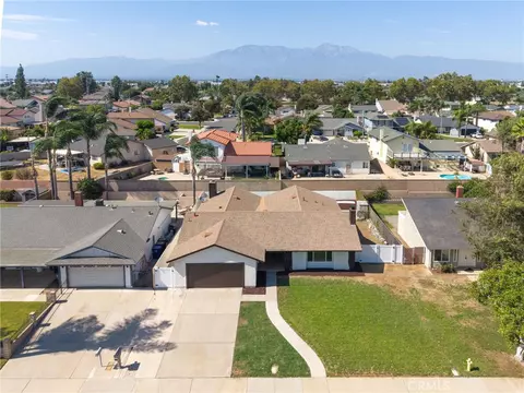 View/Area - 1529 E Hazeltine St, Ontario, CA 91761 photo 1 of 4