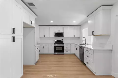 Kitchen - 1529 E Hazeltine St, Ontario, CA 91761 photo 1 of 3