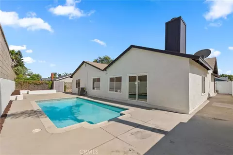 Exterior - 1529 E Hazeltine St, Ontario, CA 91761 photo 4 of 7