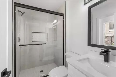 Bath - 1529 E Hazeltine St, Ontario, CA 91761 photo 2 of 2