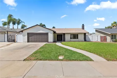 Exterior - 1529 E Hazeltine St, Ontario, CA 91761 photo 1 of 7