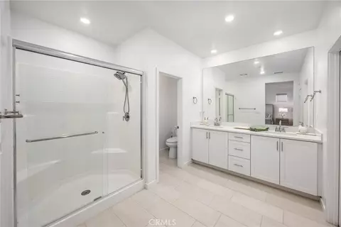 Bath - 4092 Spring Haven Ln, Corona, CA 92883 photo 1 of 2