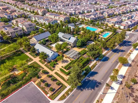 View/Area - 4092 Spring Haven Ln, Corona, CA 92883 photo 17 of 24