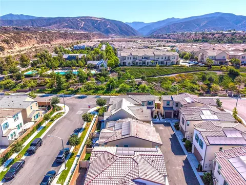 View/Area - 4092 Spring Haven Ln, Corona, CA 92883 photo 8 of 24