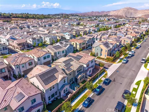 View/Area - 4092 Spring Haven Ln, Corona, CA 92883 photo 5 of 24