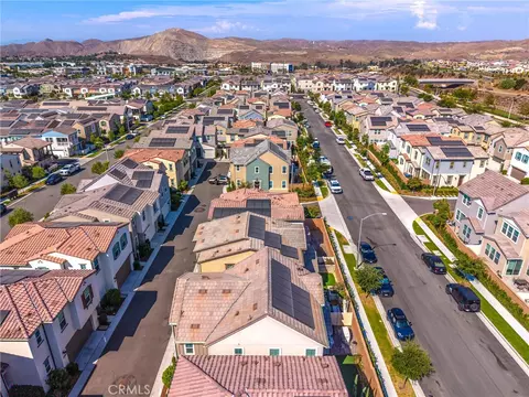 View/Area - 4092 Spring Haven Ln, Corona, CA 92883 photo 7 of 24