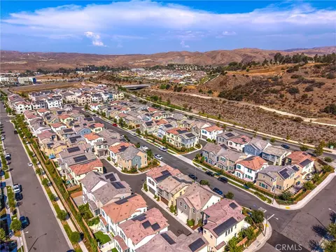 View/Area - 4092 Spring Haven Ln, Corona, CA 92883 photo 11 of 24