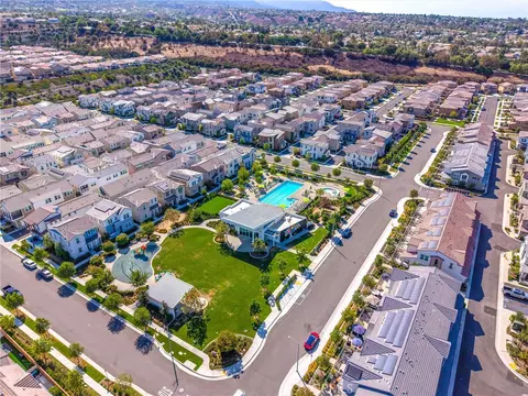 View/Area - 4092 Spring Haven Ln, Corona, CA 92883 photo 18 of 24