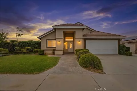 841 Hurstland Ave, Beaumont, CA 92223