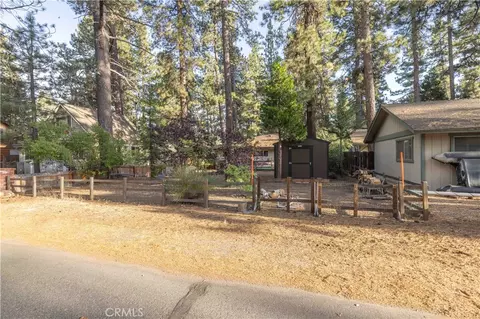 Exterior - 39180 Peak, Big Bear Lake, CA 92315 photo 7 of 7