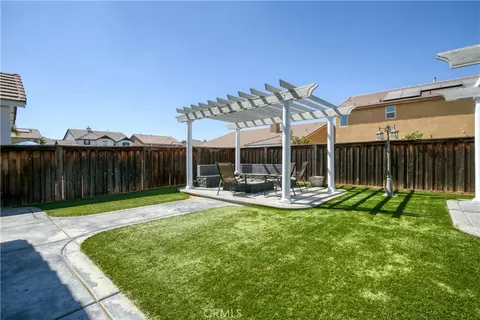 Exterior - 2879 Eureka Rd, San Jacinto, CA 92582 photo 8 of 11