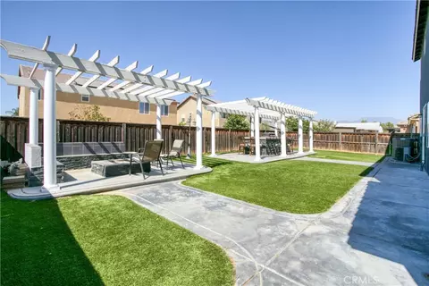 Exterior - 2879 Eureka Rd, San Jacinto, CA 92582 photo 9 of 11