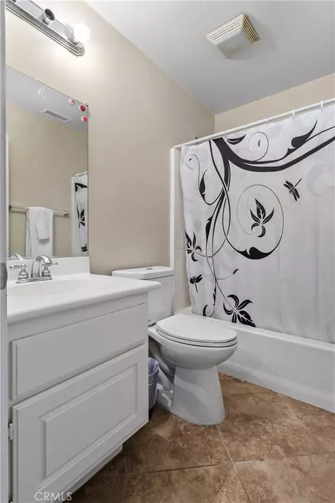 Bath - 2879 Eureka Rd, San Jacinto, CA 92582 photo 5 of 7