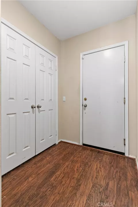 Entry Way - 2879 Eureka Rd, San Jacinto, CA 92582 photo 4 of 7