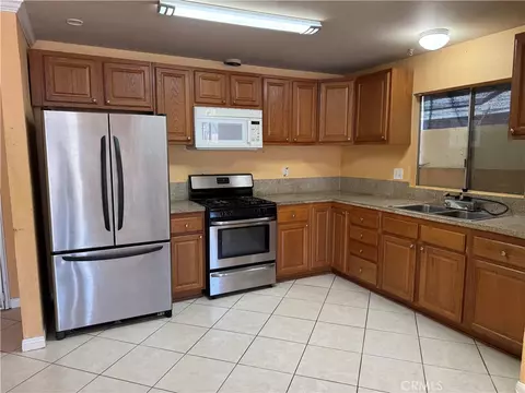 24323 Glencrest Dr, Moreno Valley, CA 92553