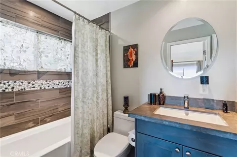 Bath - 1298 Yellowstone Dr, Lake Arrowhead, CA 92352 photo 9 of 9