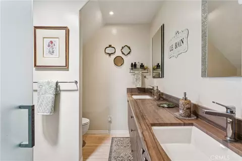 Bath - 1298 Yellowstone Dr, Lake Arrowhead, CA 92352 photo 1 of 9