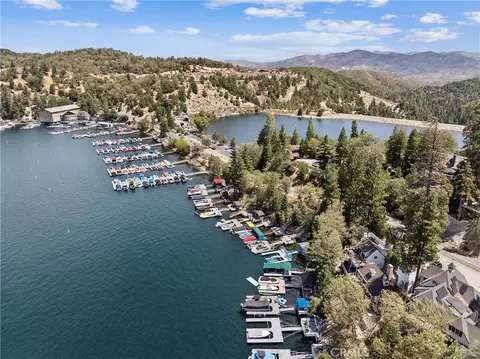 View/Area - 1298 Yellowstone Dr, Lake Arrowhead, CA 92352 photo 4 of 7