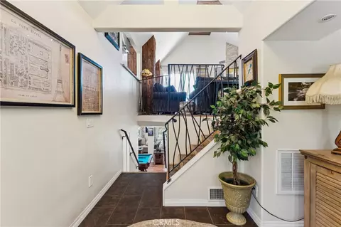 Entry Way - 1298 Yellowstone Dr, Lake Arrowhead, CA 92352 photo 1 of 3