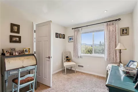 Other - 1298 Yellowstone Dr, Lake Arrowhead, CA 92352 photo 6 of 17