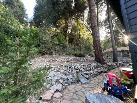 Exterior - 39326 Prospect, Forest Falls, CA 92339 photo 6 of 8