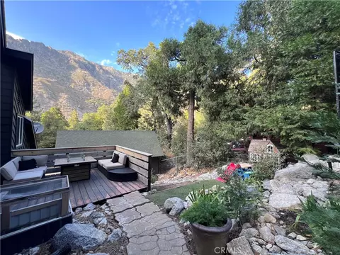 Exterior - 39326 Prospect, Forest Falls, CA 92339 photo 7 of 8