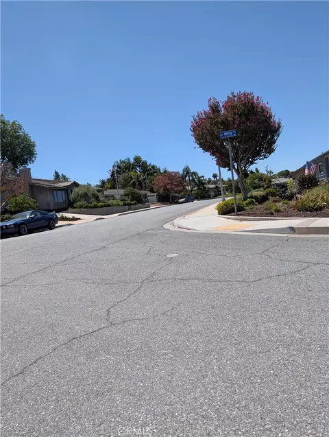 View/Area - 611 Iris, Redlands, CA 92373 photo 2 of 2