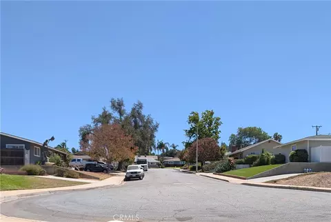 View/Area - 611 Iris, Redlands, CA 92373 photo 1 of 2
