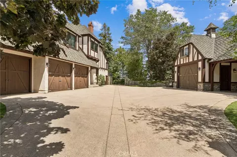 Exterior - 29162 Bald Eagle Rdg, Lake Arrowhead, CA 92352 photo 7 of 14