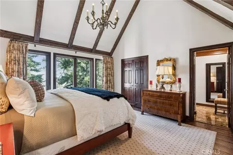Bedroom - 29162 Bald Eagle Rdg, Lake Arrowhead, CA 92352 photo 6 of 8
