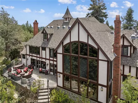 Exterior - 29162 Bald Eagle Rdg, Lake Arrowhead, CA 92352 photo 4 of 14