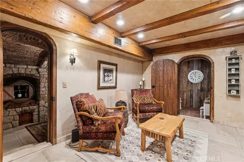 Entry Way - 29162 Bald Eagle Rdg, Lake Arrowhead, CA 92352 photo 5 of 6