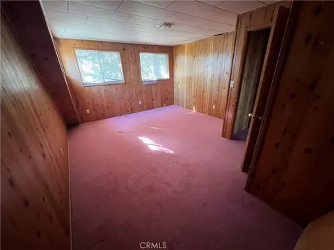 Bedroom - 31096 Wild Oak, Running Springs, CA 92382 photo 1 of 6