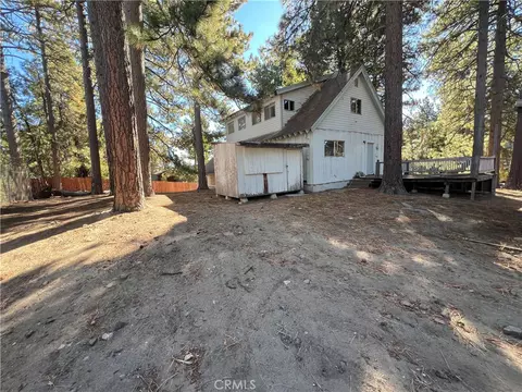 Exterior - 31096 Wild Oak, Running Springs, CA 92382 photo 4 of 4